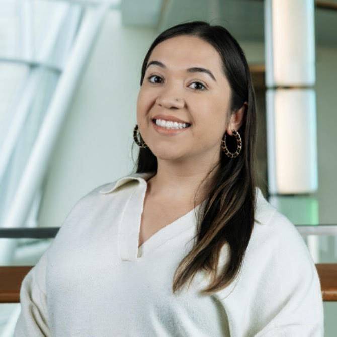 Headshot photo of Evelyn González-Otañez