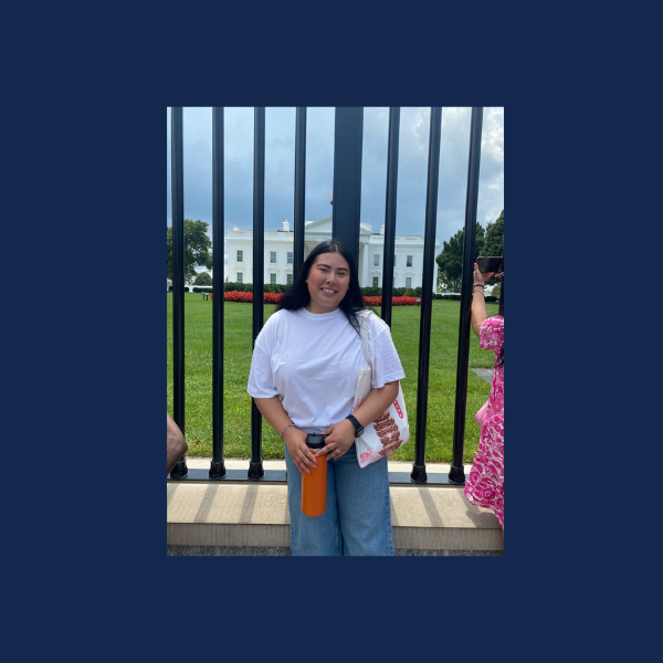 ROXANA GONZALEZ DORADO - outside shot