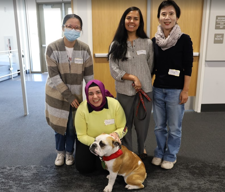 Vitcor E Bulldog at Luncheon