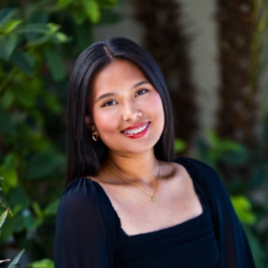 Headshot of Kelsey Buena