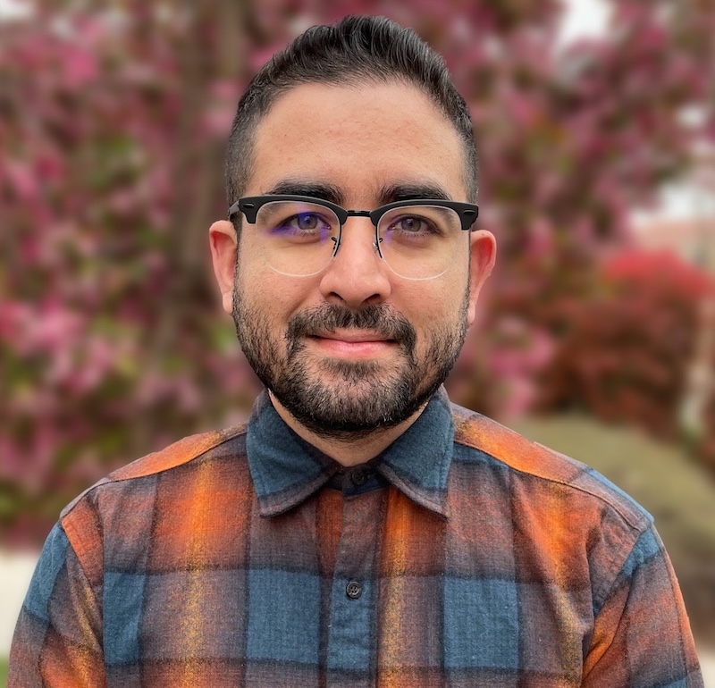 Mario Banuelos headshot