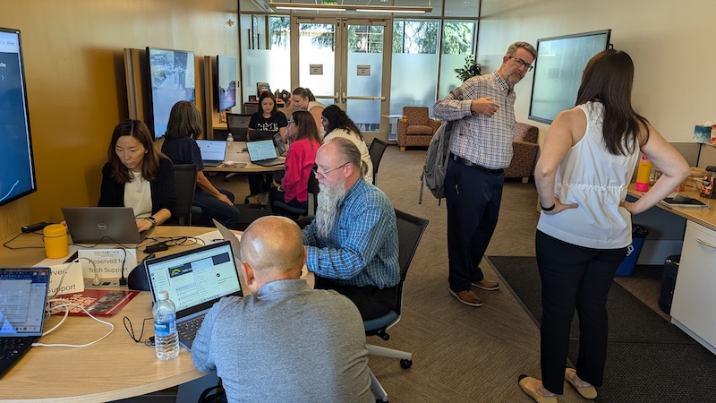 A workshop with 8 participants