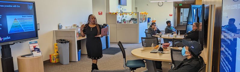 Dr. Marvita Gowdy leading a faculty learning community session in the IDEAS Lounge