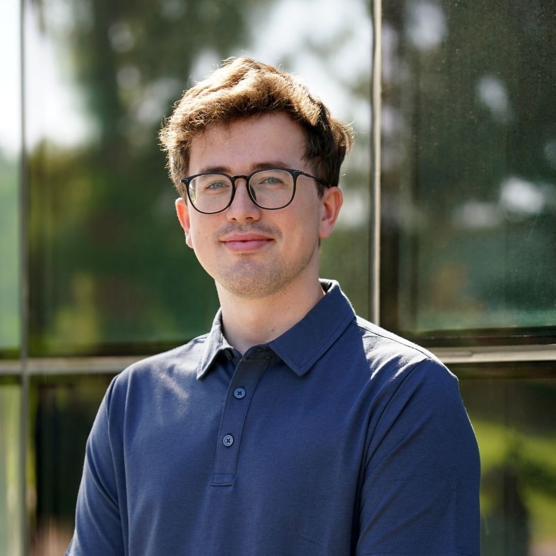 Jonathen Marin, Research Analyst